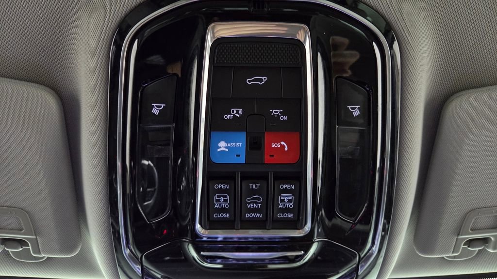 Used 2023 Jeep Grand Cherokee L Overland image 28