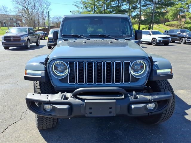 Used 2025 Jeep Wrangler Sahara 4xe image 36