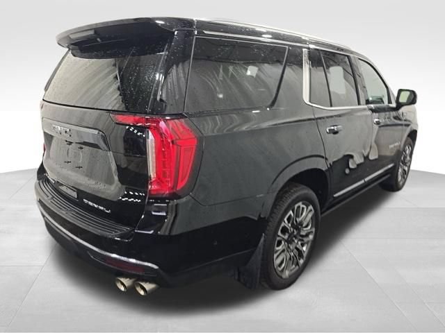 Used 2023 GMC Yukon Denali Ultimate AWD/4WD image 3
