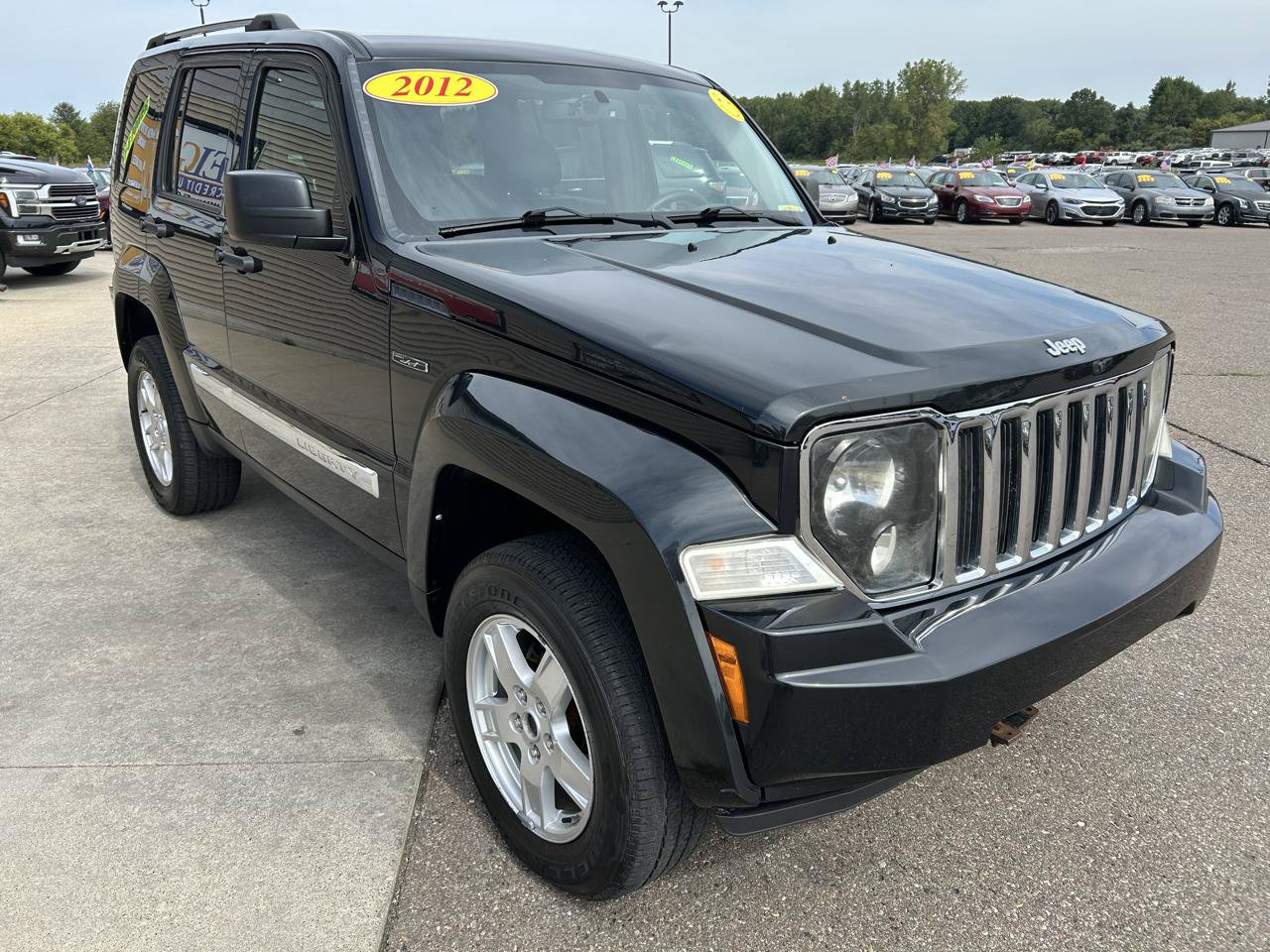 Used 2012 Jeep Liberty Limited Jet w/ Comfort/Convenience Group AWD/4WD image 3