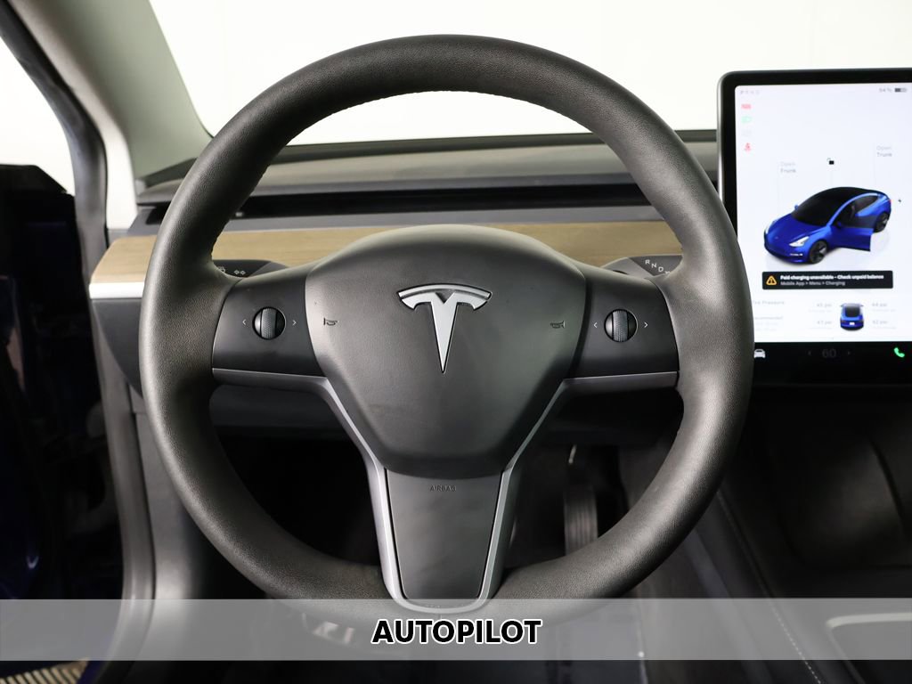Used 2023 Tesla Model 3 Standard Range RWD image 3