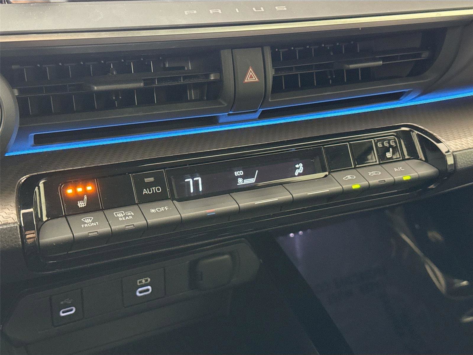 Used 2024 Toyota Prius XLE image 26