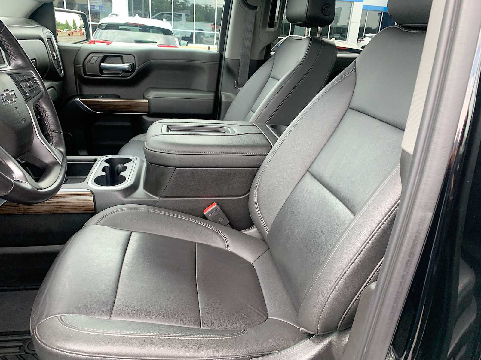 Certified 2022 Chevrolet Silverado 1500 LT Trail Boss w/ Convenience Package II AWD/4WD image 18