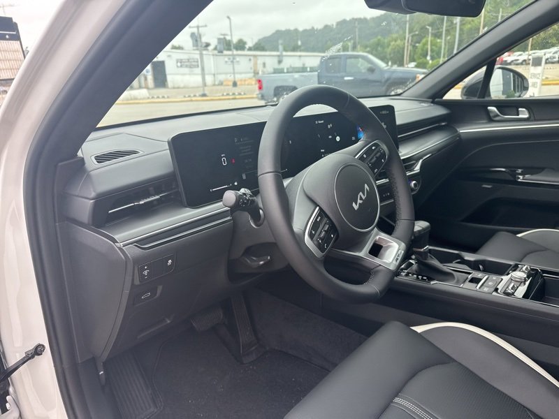 New 2025 Kia K5 GT-Line w/ GT-Line Premium Package image 22
