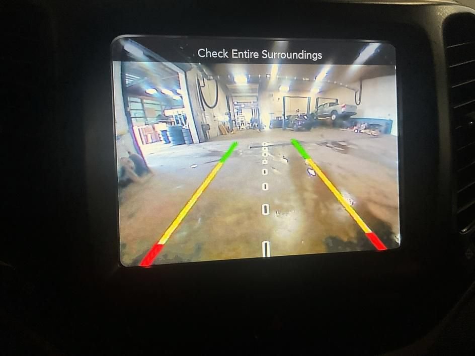 Used 2017 Jeep Cherokee Limited AWD/4WD image 19
