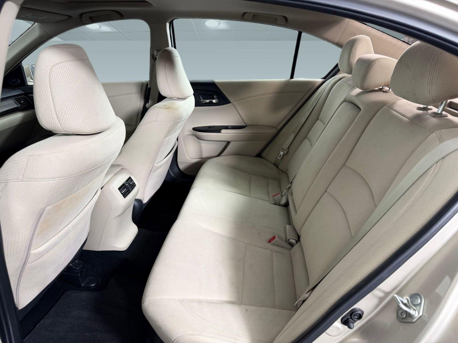 Used 2016 Honda Accord EX image 12
