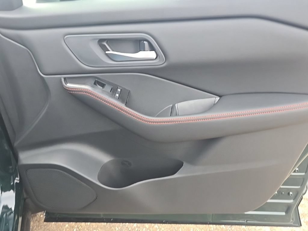 New 2026 Nissan Rogue SV w/ Rock Creek Premium Package AWD/4WD image 28
