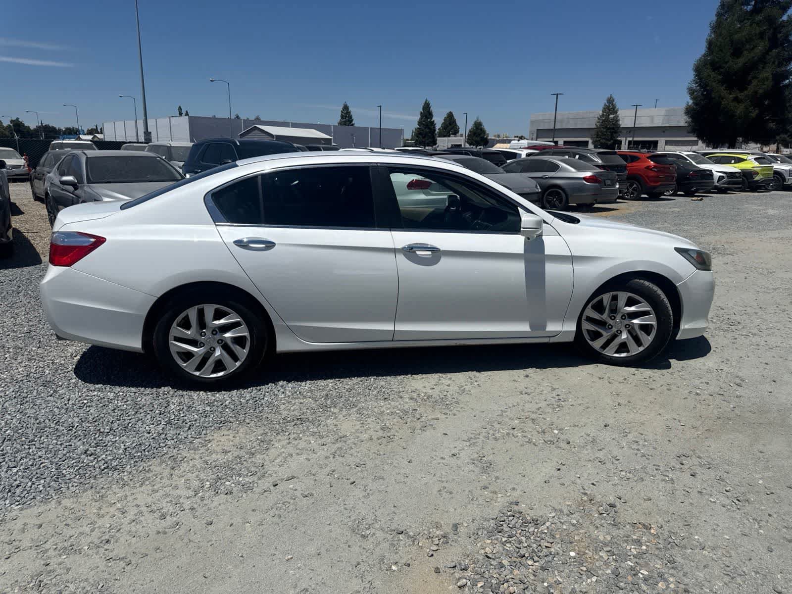 Used 2014 Honda Accord EX image 4