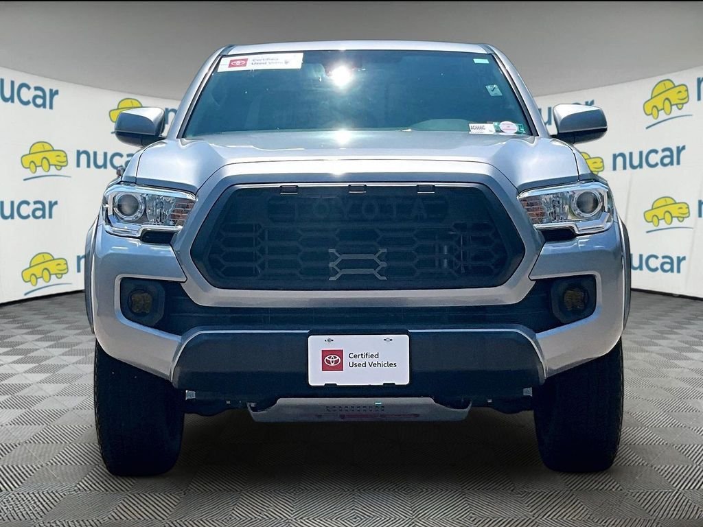 Certified 2021 Toyota Tacoma SR5 AWD/4WD image 2