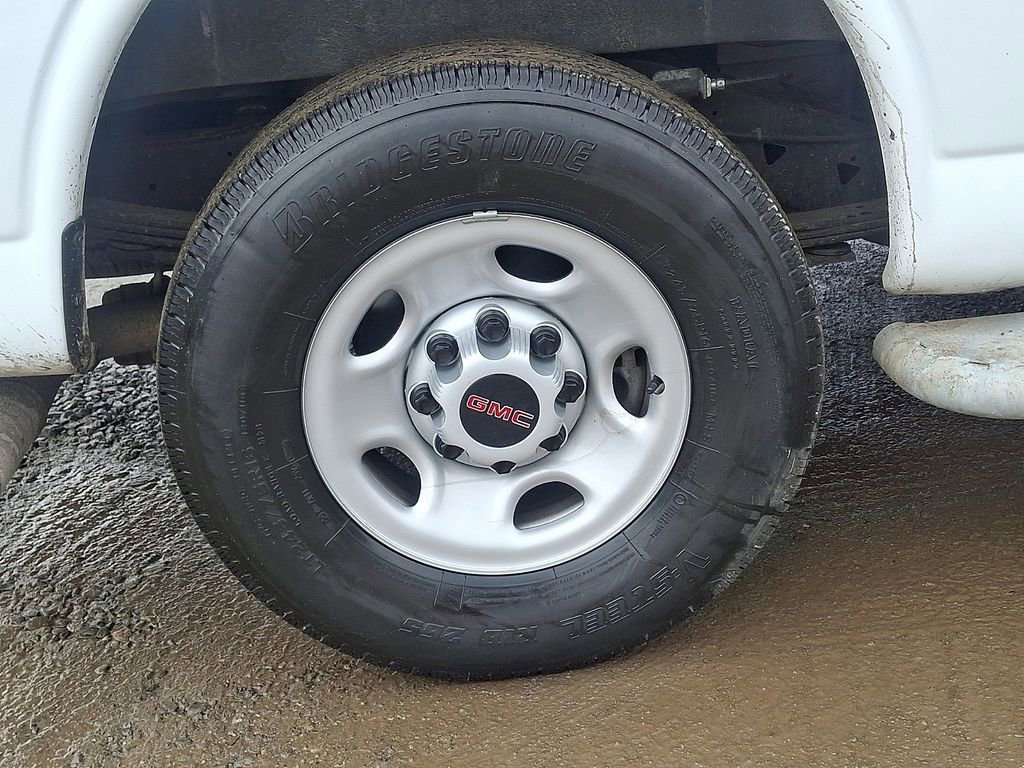 Used 2024 GMC Savana 2500 w/ Driver Convenience Package image 34