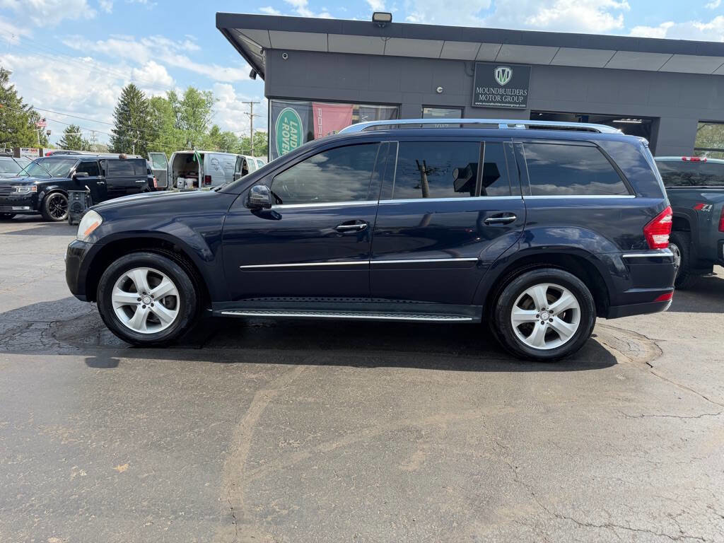 Used 2011 Mercedes-Benz GL 450 4MATIC image 3
