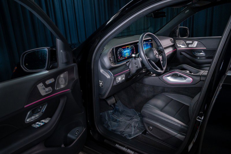 Certified 2025 Mercedes-Benz GLS 450 4MATIC image 11