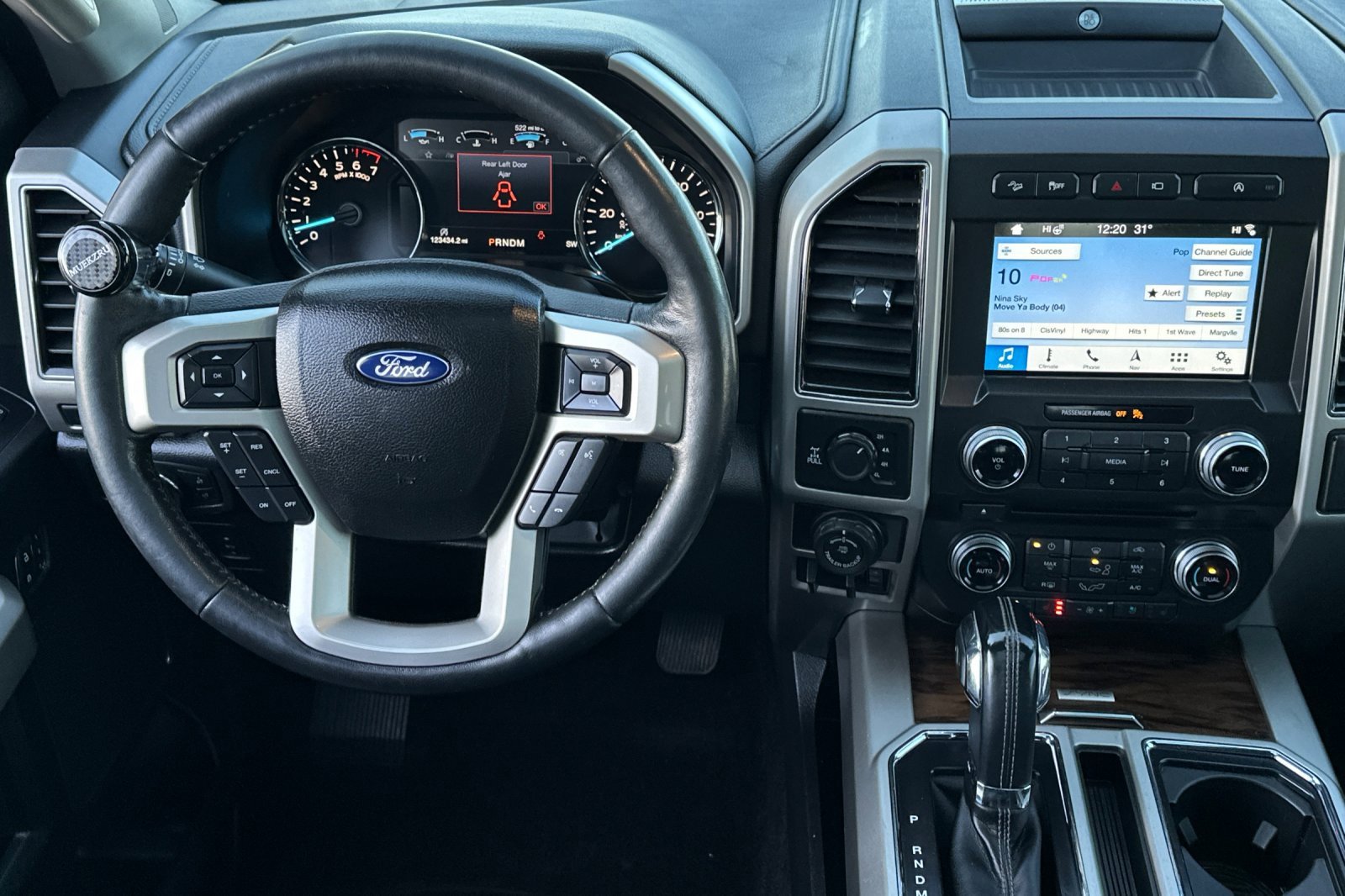 Used 2018 Ford F150 Lariat w/ Equipment Group 502A Luxury image 14