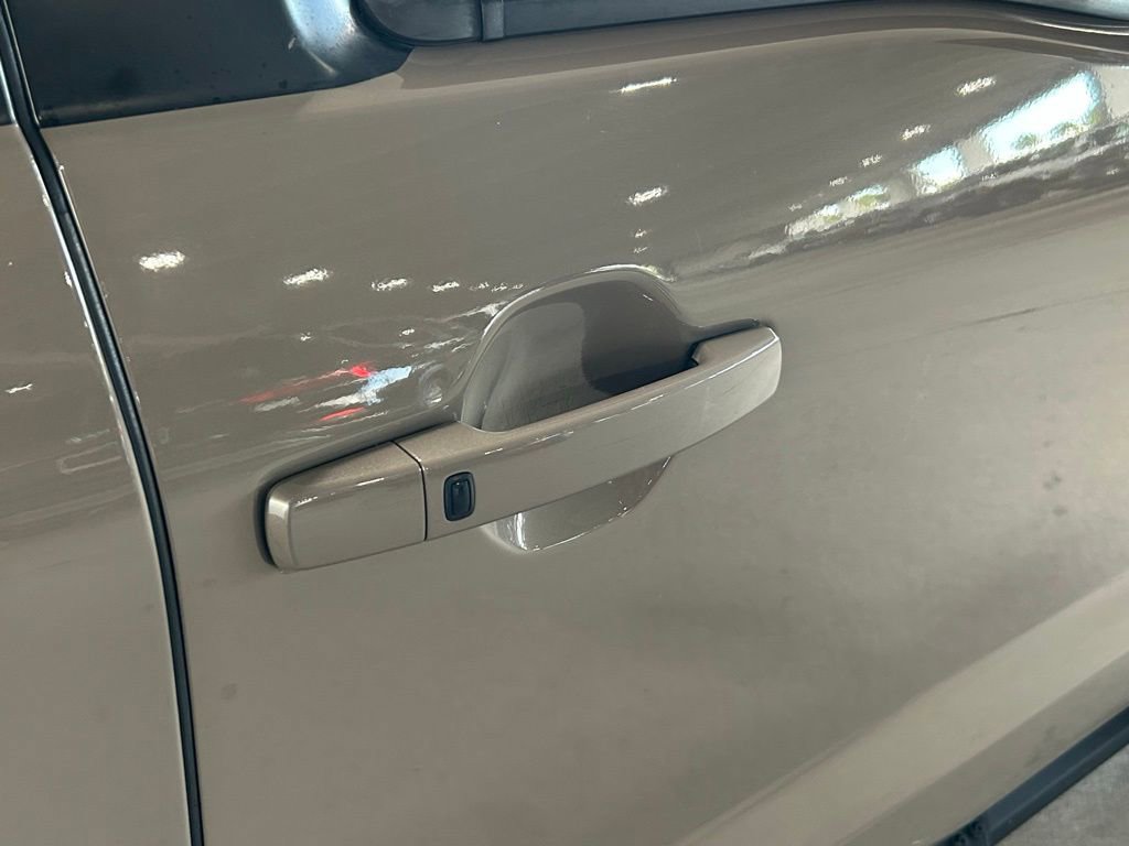 Used 2022 Nissan Frontier Pro-X w/ Pro-X Premium Package image 11