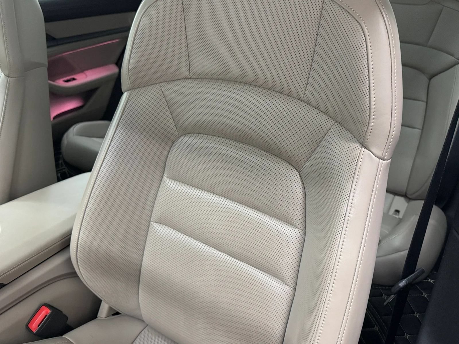 Used 2021 Porsche Taycan RWD image 19