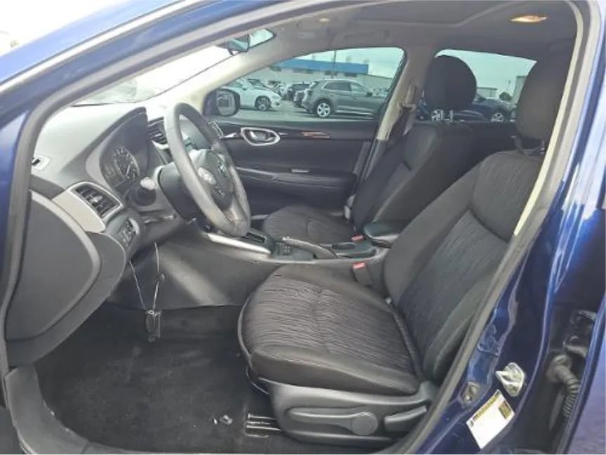 Used 2019 Nissan Sentra SV w/ Special Edition Package FWD image 7
