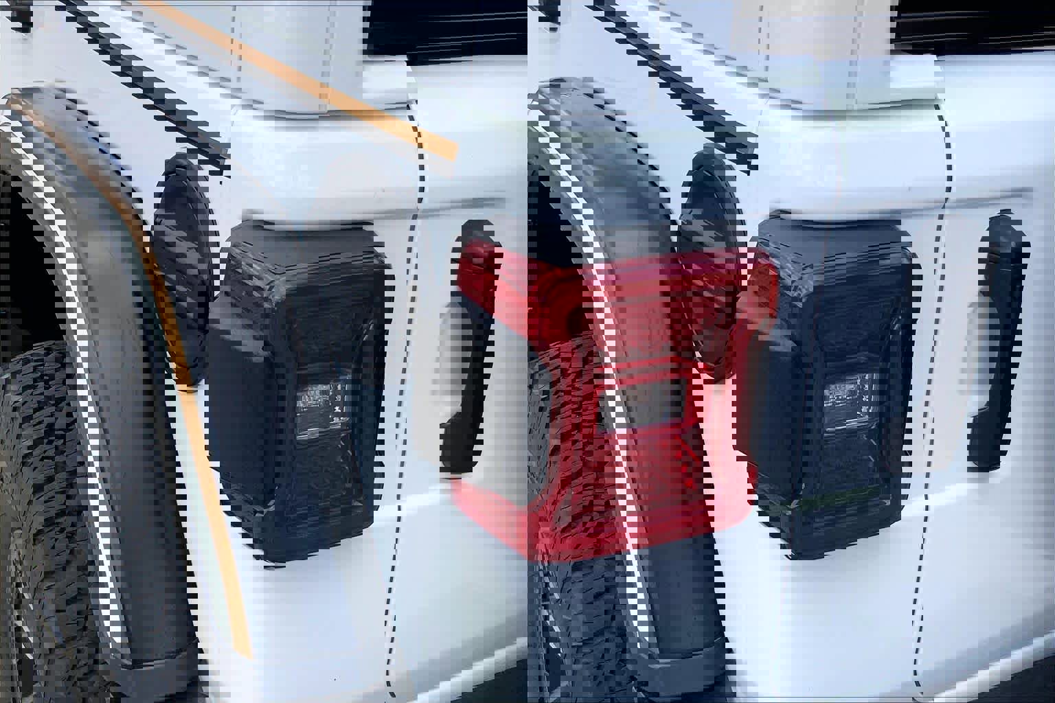 Used 2023 Jeep Wrangler Rubicon 392 image 28