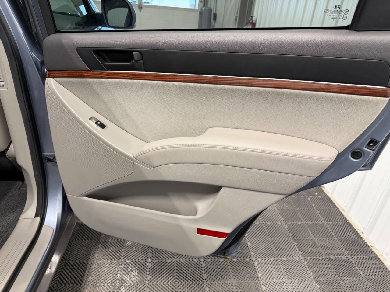 Used 2010 Hyundai Veracruz GLS image 21