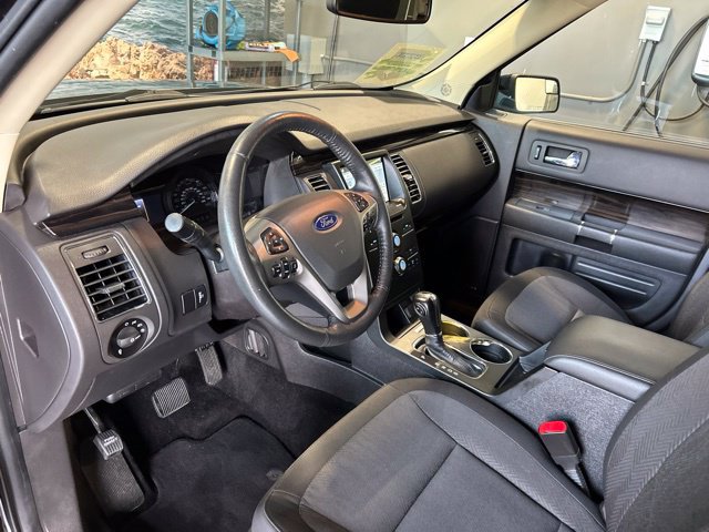 Used 2019 Ford Flex SEL AWD/4WD image 2
