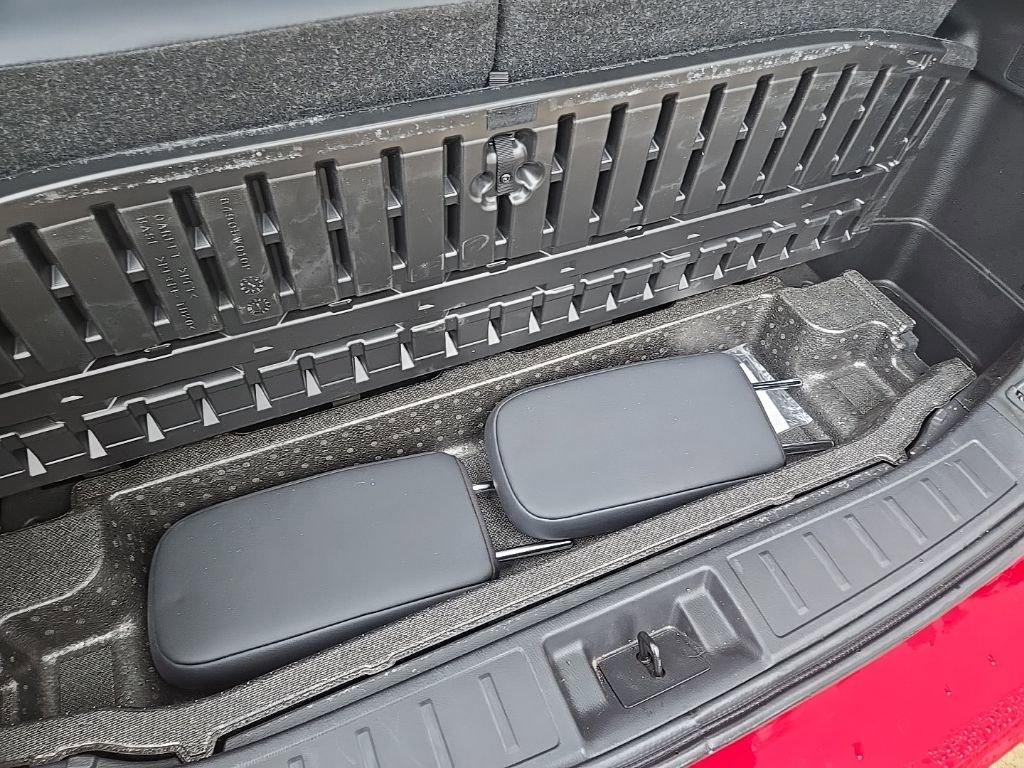 Used 2025 Mitsubishi Outlander SE image 96