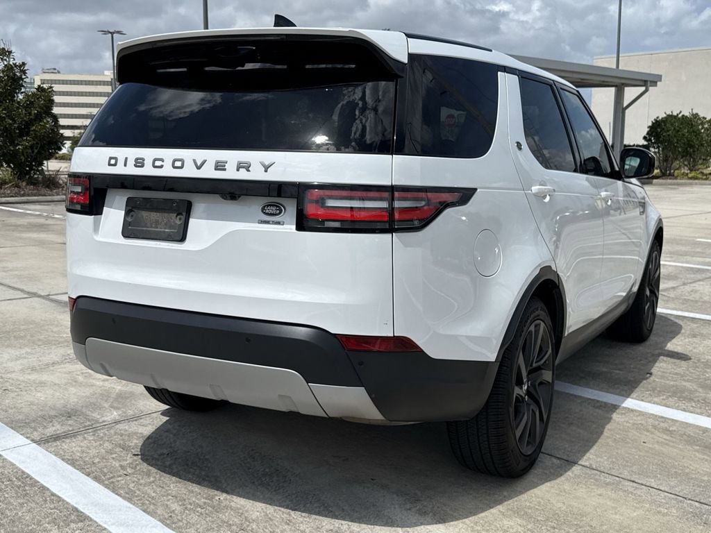 Used 2018 Land Rover Discovery HSE image 11