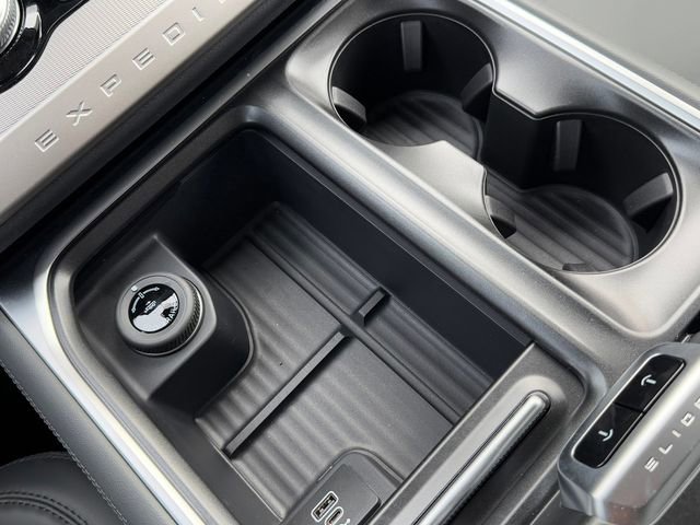 New 2026 Ford Expedition Active AWD/4WD image 19