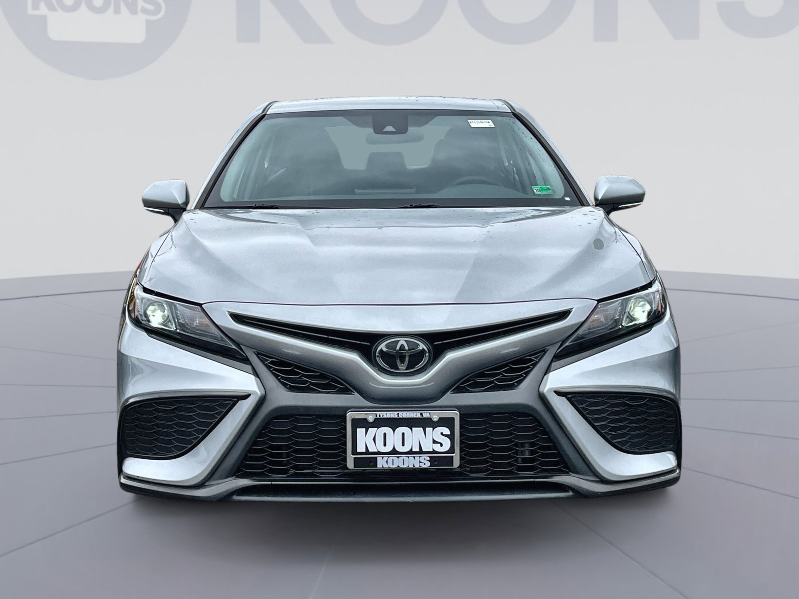 Used 2023 Toyota Camry SE image 11