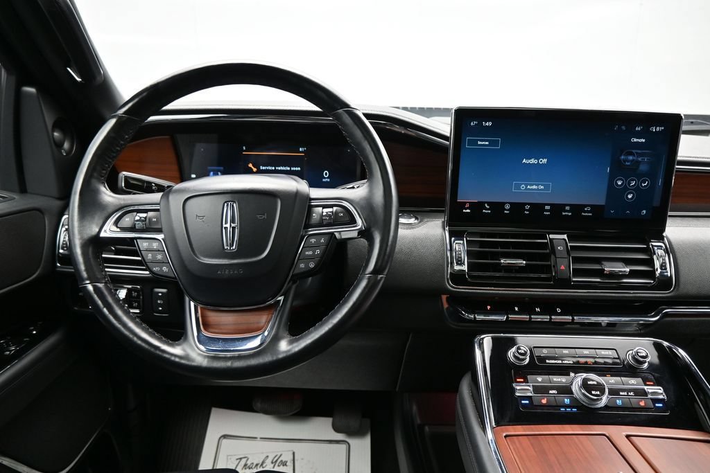 Used 2023 Lincoln Navigator Reserve AWD/4WD image 16