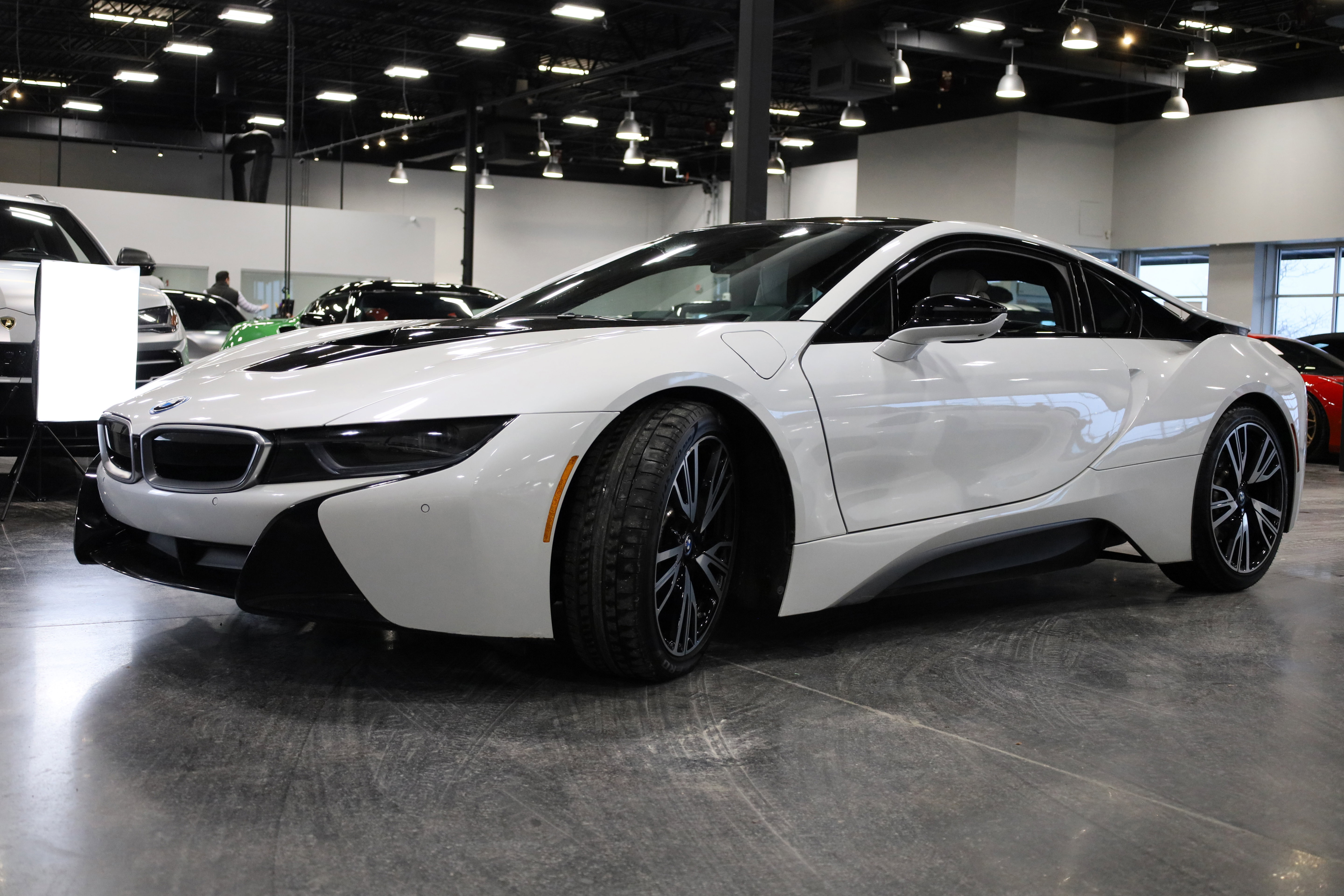 Used 2015 BMW i8 image 3
