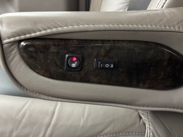 Used 2019 GMC Savana 2500 w/ Enhanced Convenience Package RWD image 36