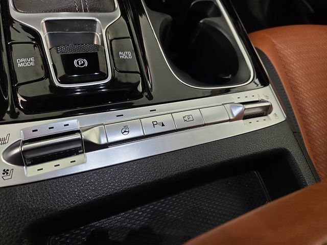 Used 2024 Kia Carnival SX Prestige image 27