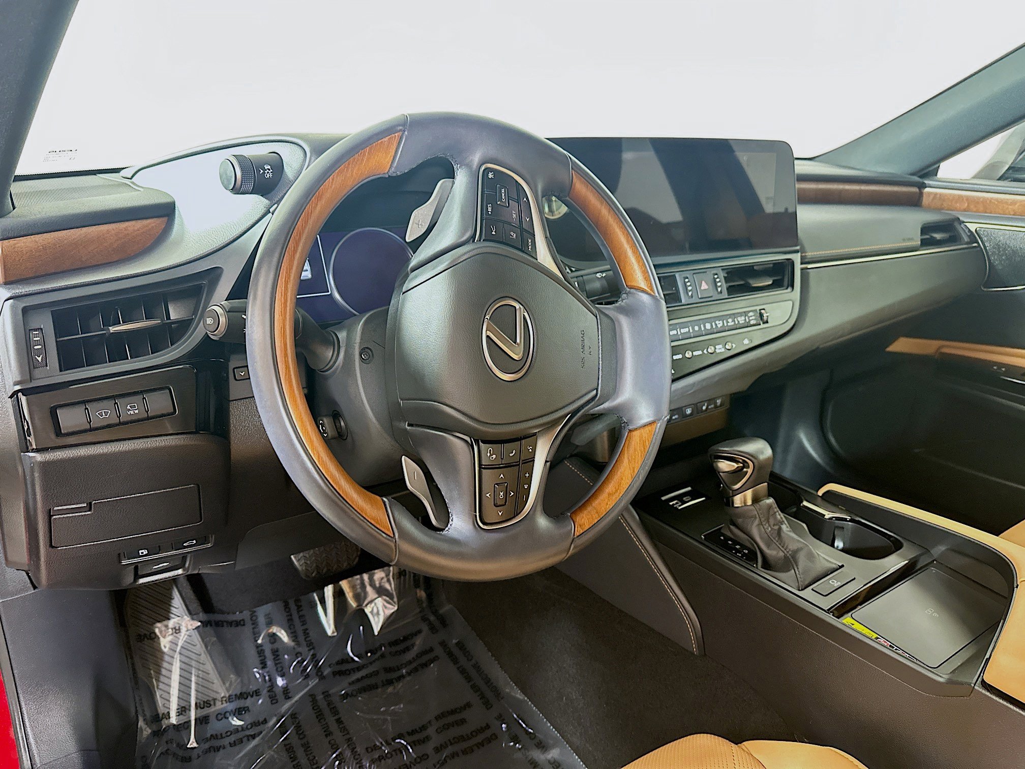 Certified 2024 Lexus ES 350 Ultra Luxury w/ Accessory Package (Z2) FWD image 9