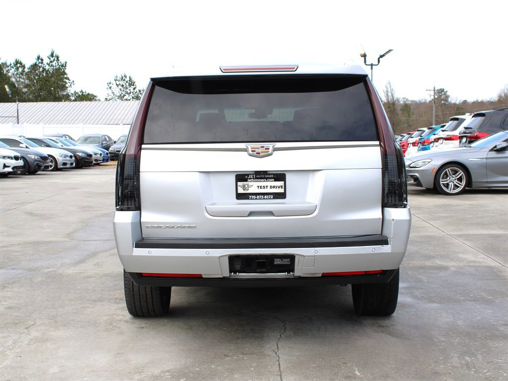Used 2017 Cadillac Escalade ESV Luxury image 6