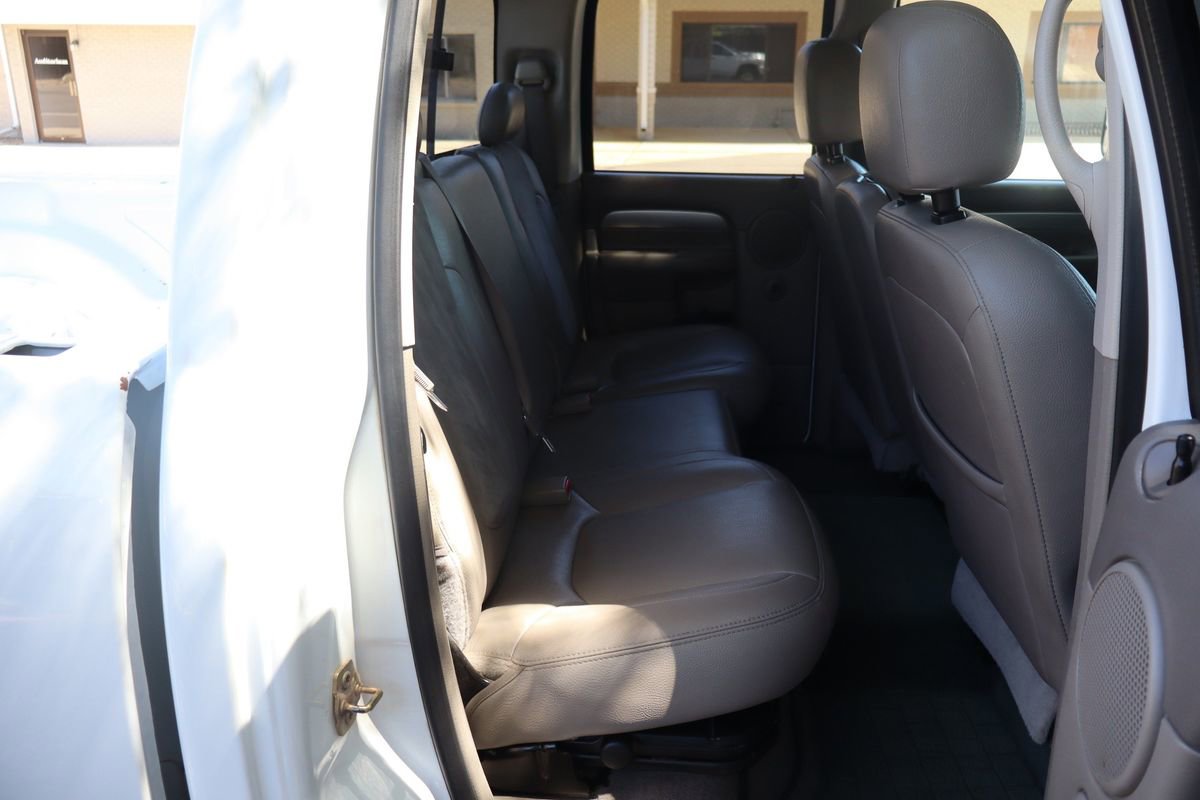 Used 2005 Dodge Ram 2500 Truck SLT AWD/4WD image 21
