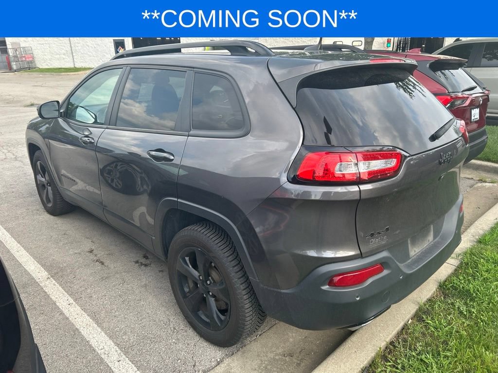 Used 2018 Jeep Cherokee Limited w/ Luxury Group AWD/4WD image 5
