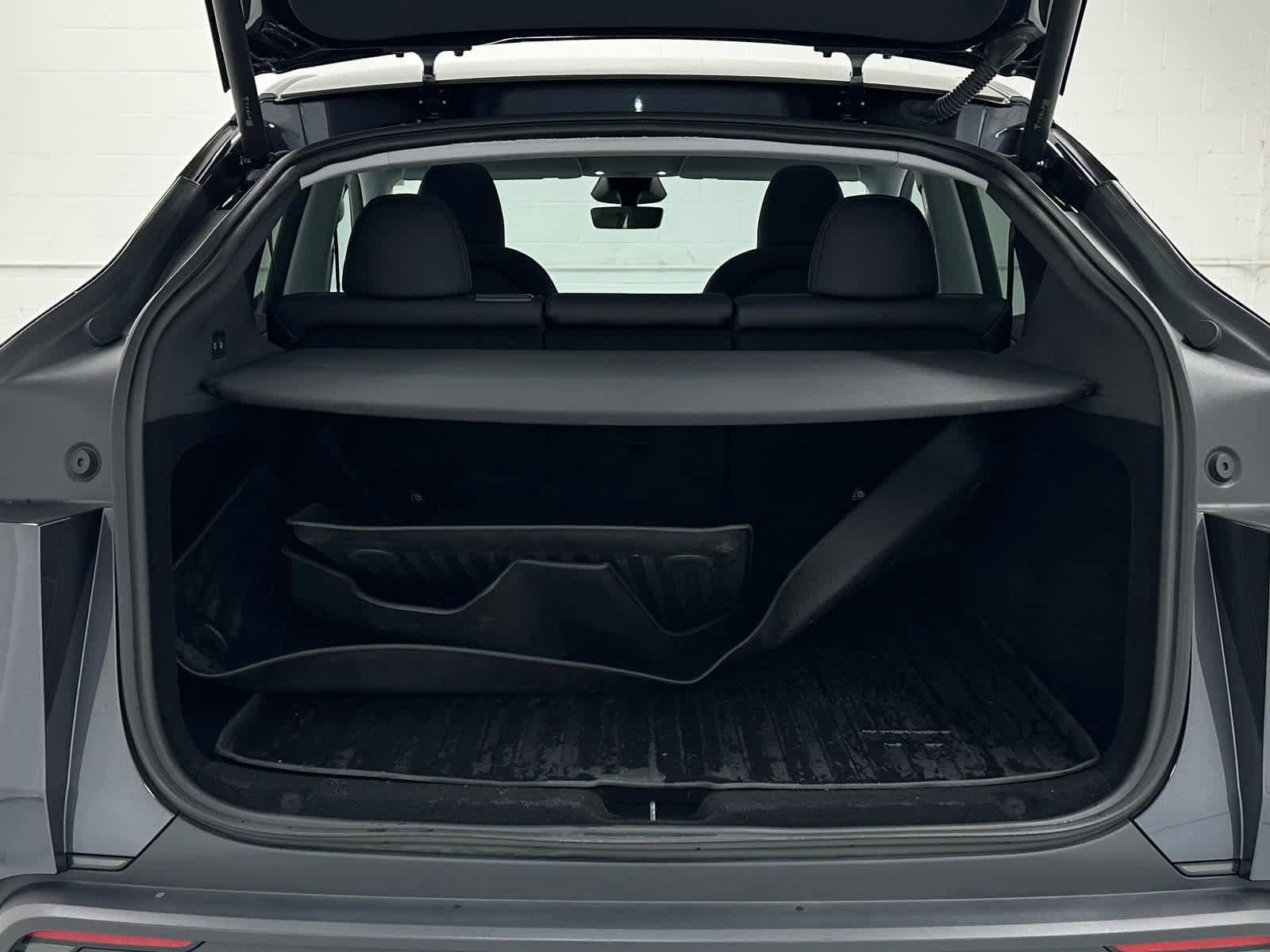 Used 2026 Tesla Model Y Long Range image 43