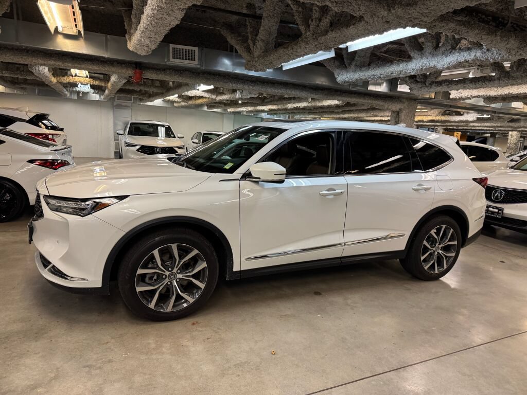 Certified 2023 Acura MDX w/ Technology Package AWD/4WD image 9