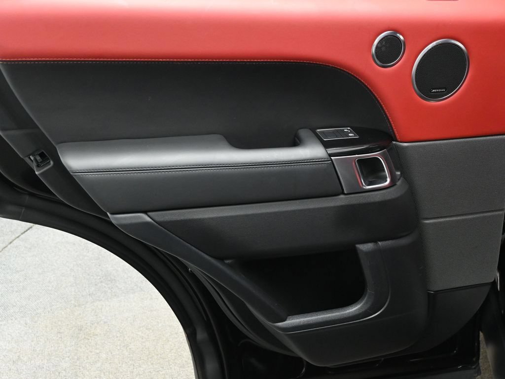 Used 2019 Land Rover Range Rover Sport HST AWD/4WD image 18