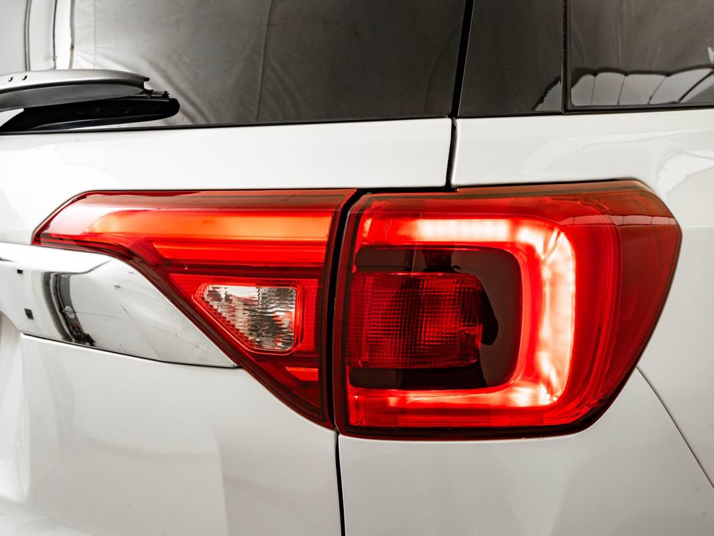 Used 2019 GMC Acadia SLT FWD image 9