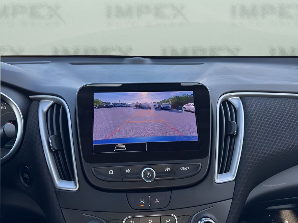 Used 2025 Chevrolet Malibu LT FWD image 18