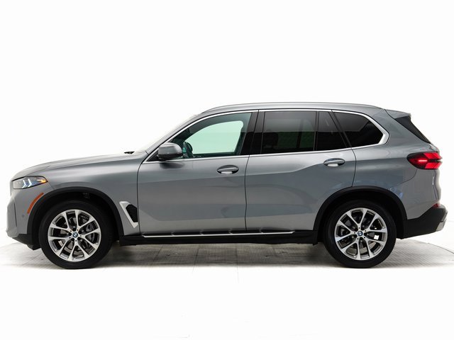 Used 2025 BMW X5 xDrive40i w/ Climate Comfort Package image 2
