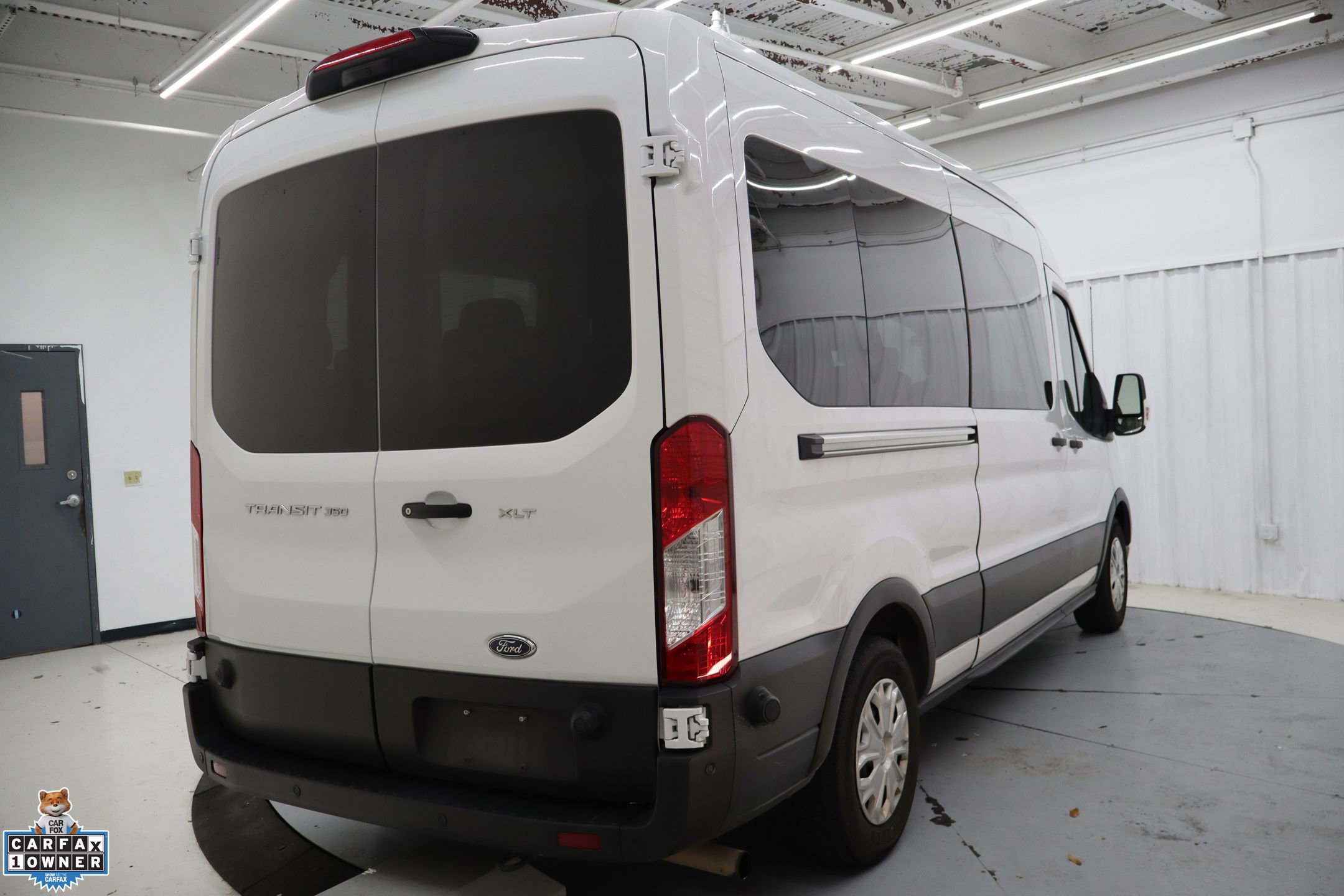 Used 2024 Ford Transit 350 XLT image 2