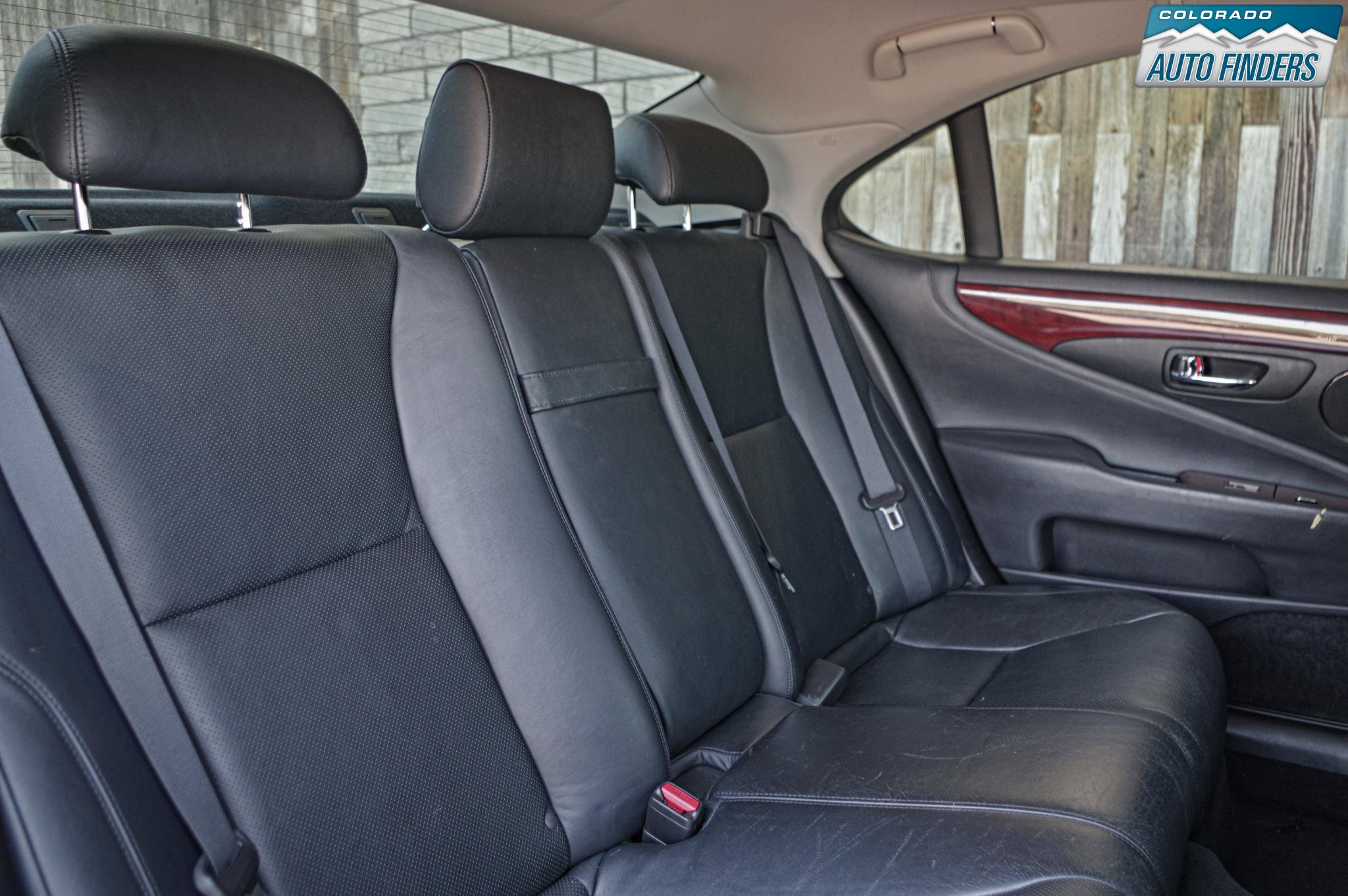 Used 2012 Lexus LS 460 w/ Comfort Pkg RWD image 22