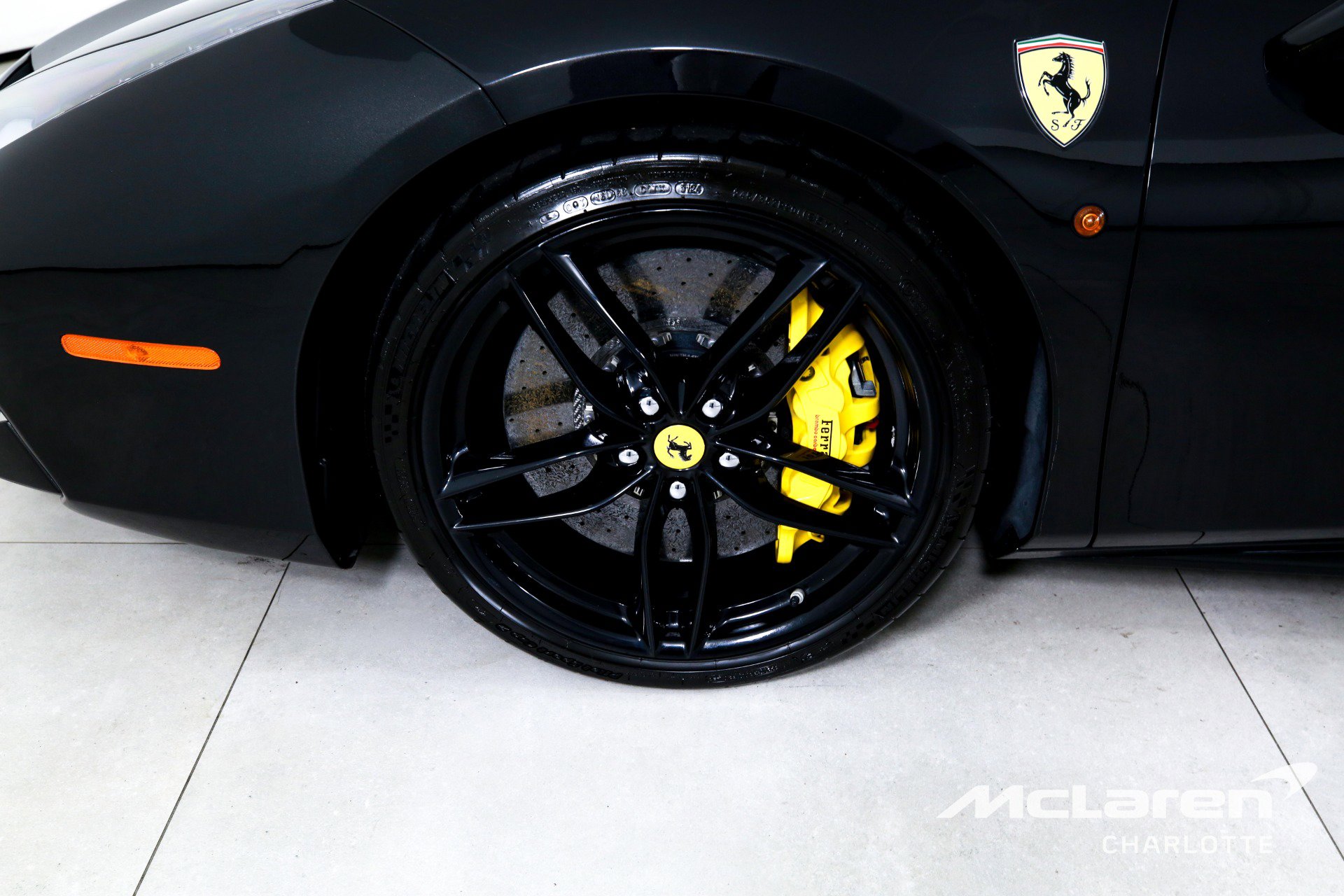 Used 2018 Ferrari 488 GTB RWD image 27