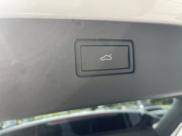 New 2026 Volkswagen Tiguan SE AWD/4WD image 10
