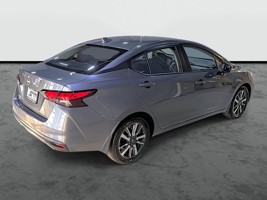 Used 2025 Nissan Versa SV w/ Trunk Package image 4