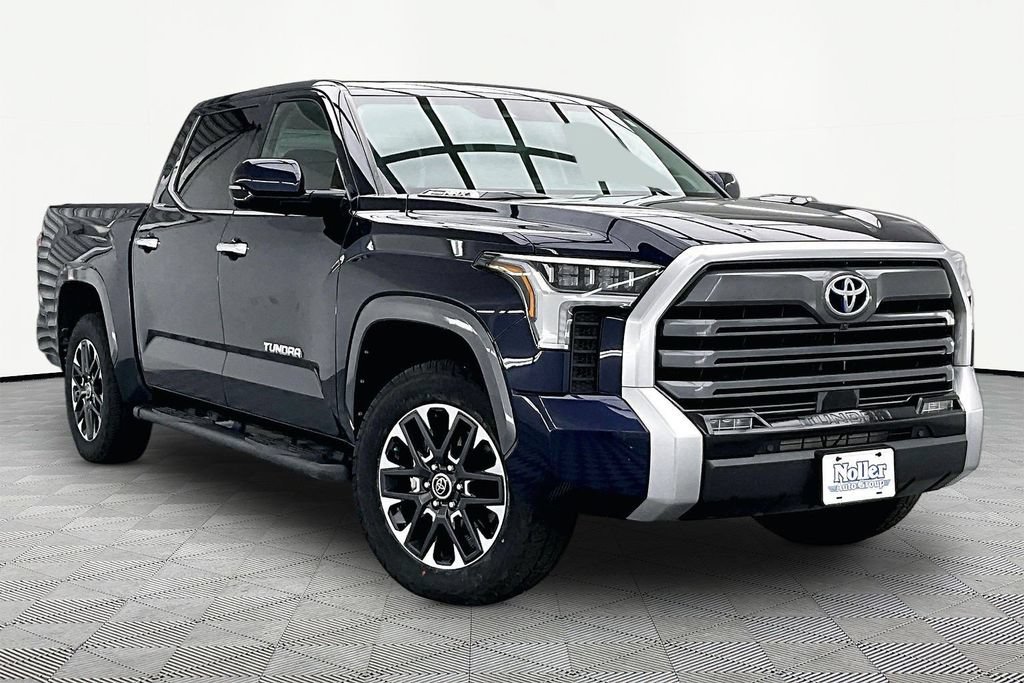Used 2024 Toyota Tundra Limited AWD/4WD image 12