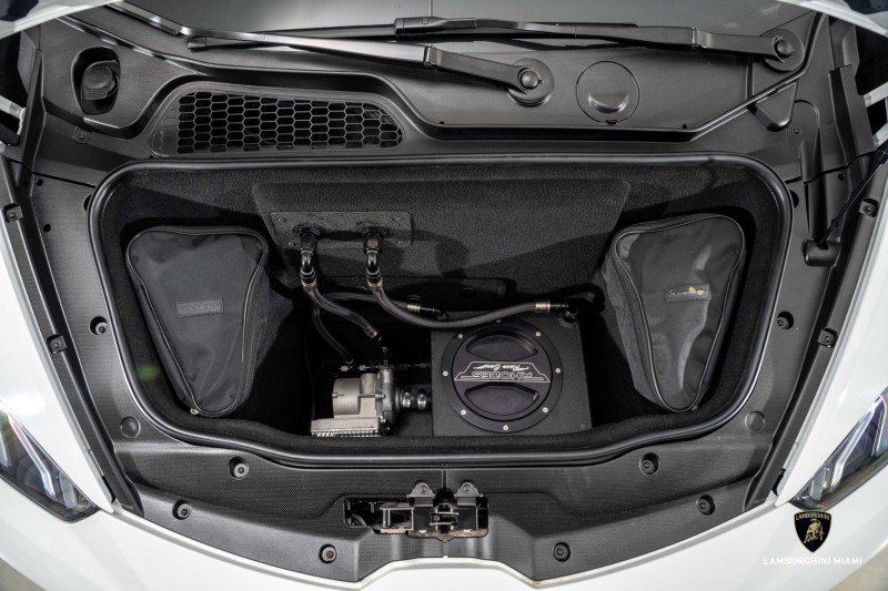 Used 2019 Lamborghini Huracan LP 580-2 image 4