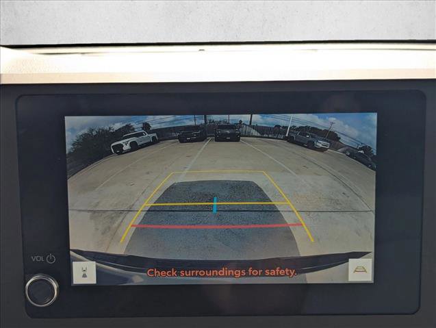 Used 2025 Toyota Tacoma SR5 AWD/4WD image 14