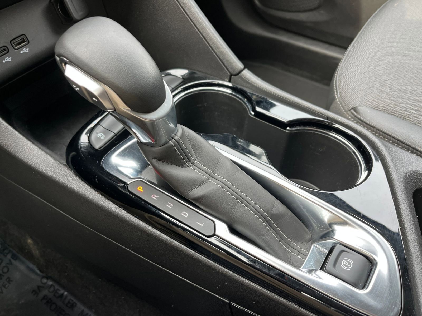 Used 2025 Buick Encore GX Preferred image 40